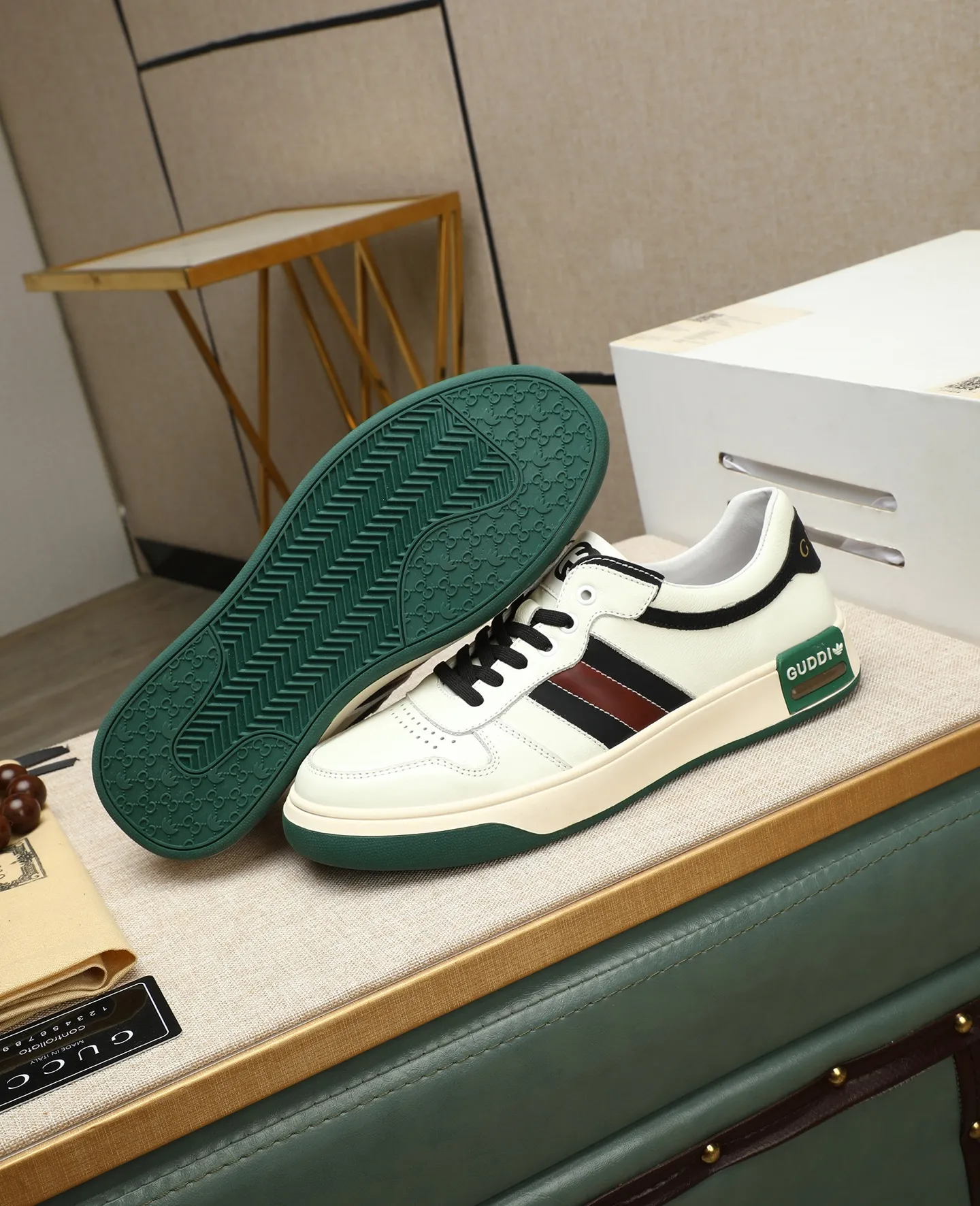 Men's men's shoes 💰440 GUCCI🔍🔍The latest model is on sale at the same time at the counter. Original calfskin imported from Italy, genuine leather lining, (high-end, noble, and classy) with exquisite workmanship. Sole: Original sole provided by the original factory, ⚠Exclusive double-layer movable molded sole super comfortable⚠, real shot 🎬The real thing is better🔍🔍"High quality·Follow the order" Code number 38-44